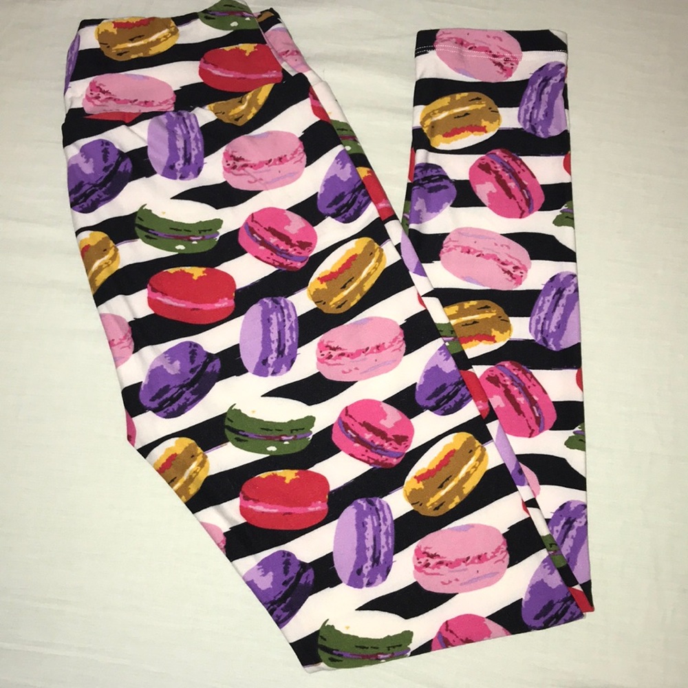 RARE. HTF LuLaRoe macaron leggings. NWT. OS